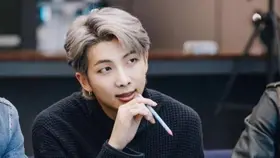 BTS RM, 언어로 세계를 짓는 아티스트